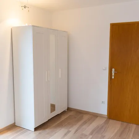 Monteurswohnung Naehe Mainz 5 Schlafzimmer Apartamento Gabsheim